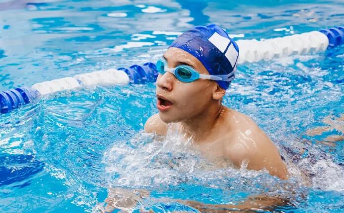 Natación para estudiantes